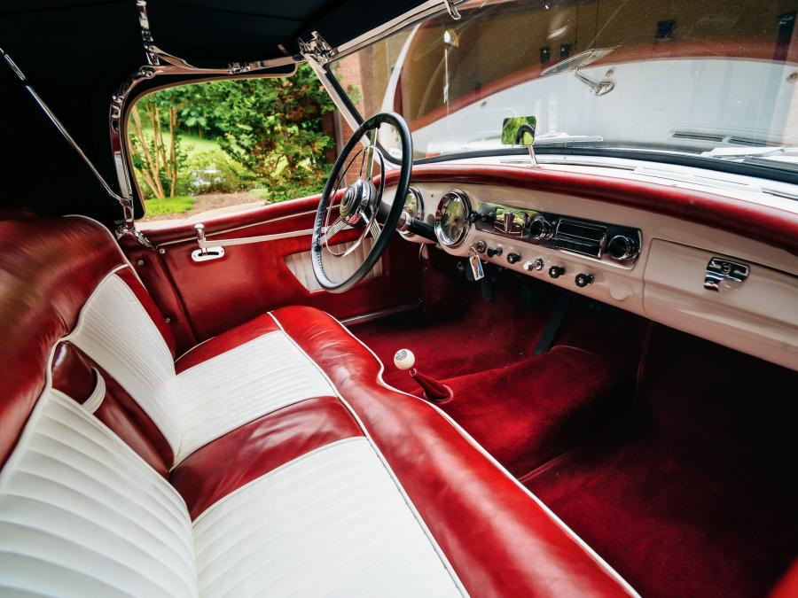 Интерьер Nash-Healey Roadster (25262) 1952 года  (фото 23 из 45)